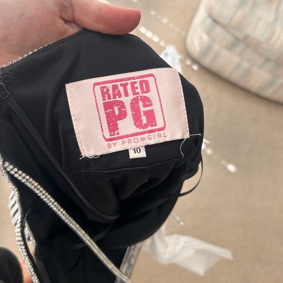 Prom/Formal Dress - Picture 3 of 3